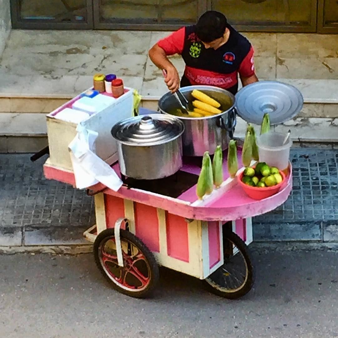  عرانيس  فول  mobilecart  streetseller  corn  cornonthecob   🌽 ... (Beirut, Lebanon)