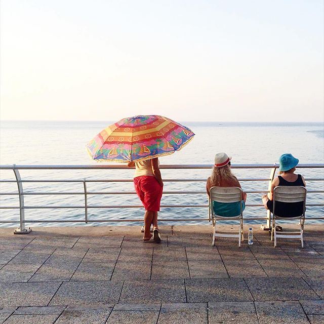 عل كورنيش ⛱ - بيروت (Manara Beirut)