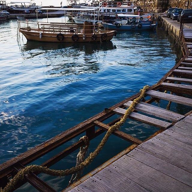 على درب بعيد...