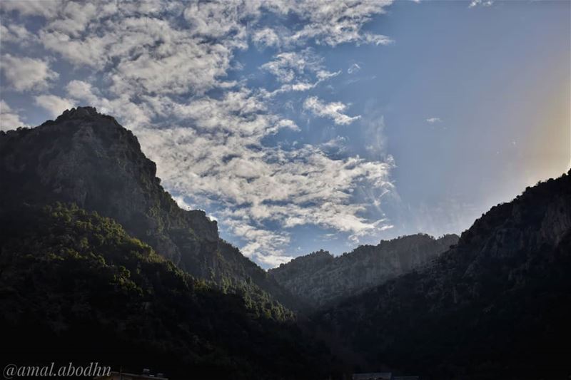 عليك أن تبني في نفسك رجلا، لا يحتاج في اليوم الصعب الى ملجأ 👌  lebanon ... (Tannurin At Tahta, Liban-Nord, Lebanon)
