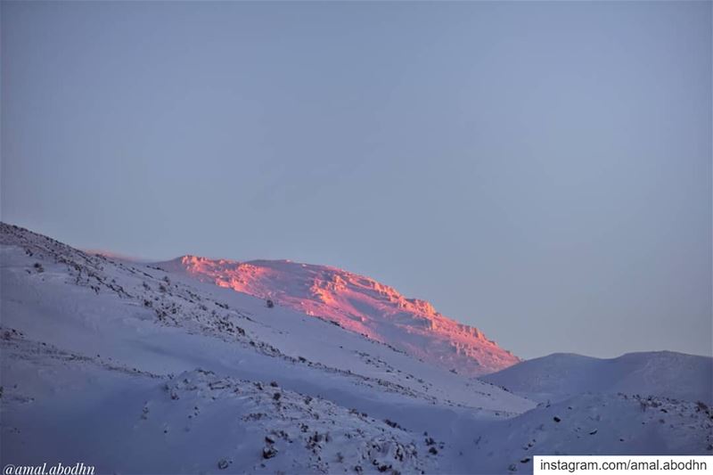 غروب جبل الشيخ 10-1-2019.... lebanon  photography  photographylovers ... (Chebaâ, Al Janub, Lebanon)