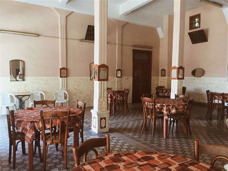 فنجان قهوة لو سمحت يا معلم ☕️ HiddenTreasures  WorldToXplore... (Hasroun)