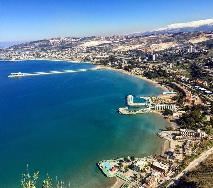  في_بلادي هيدا لبنان .. بحر و ثلج و جمال و الوان في صورة واحدة .. lebanon... (Saydet El Nourieh)