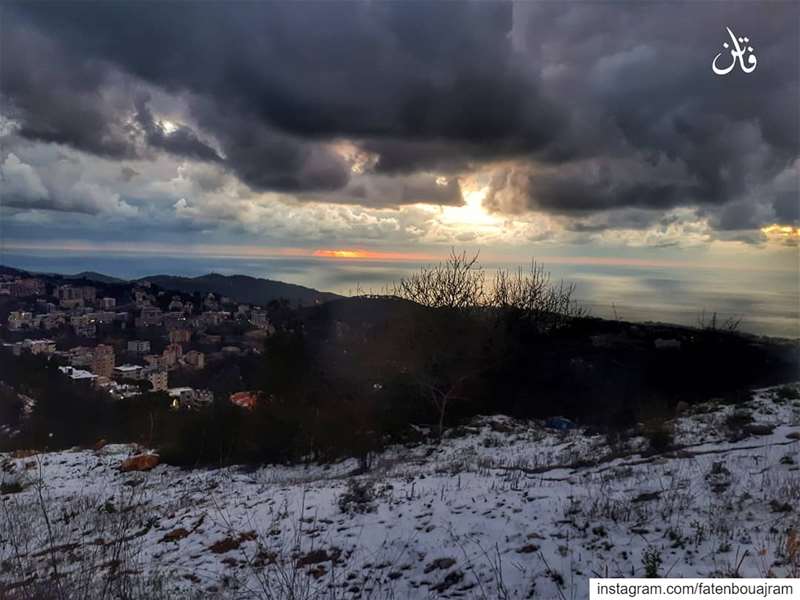 .فيغيب الفرح عندما تغيبويحتل قلبي صقيع رهيب👉Follow and Tag👈➡@instaami (Aïnâb, Mont-Liban, Lebanon)