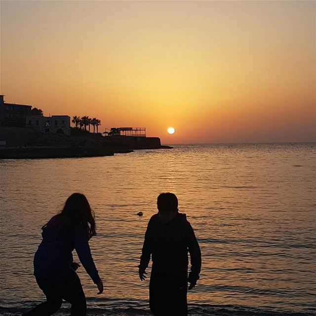 قليل من الليل قربك يكفي. - محمود درويش ig_lebanon insta_lebanon...