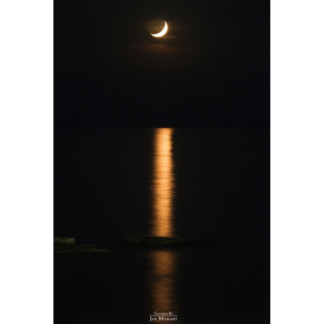 قمر رمضان طرابلس الميناء  tripoli  moon  sea  light  longexposure ...
