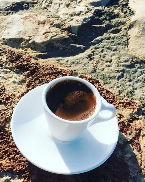 قهوتي سادة لان بشوفتك تحلى صباح_الخير🌹  صباحكم  فيروز  قهوة  الصباح  قهو (Al-Manara - Palace)