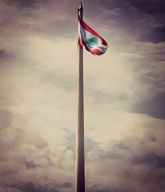  كرامة_وطن ...  lebanon  lebaneseflag  lebanese  igers  clouds ...