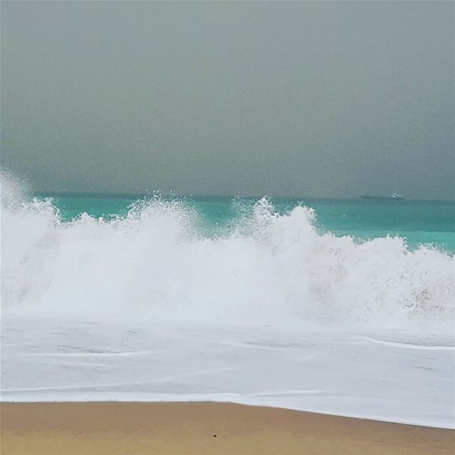 كزبد البحر انتي عندما تنتفضي...  ig_lebanon  insta_lebanon  insta_jezzine ...