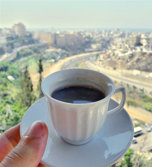 كيف العيد معكون؟ أنا شخصيا" اشتقت للقهوة ☕ قهوة  Tripoli  Happy ... (Tripoli, Lebanon)
