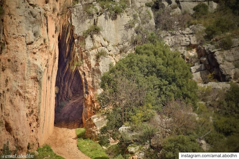 كَ خير بلادي.... ..... lebanon  photography  photographylovers ... (Kafr Mattá, Mont-Liban, Lebanon)