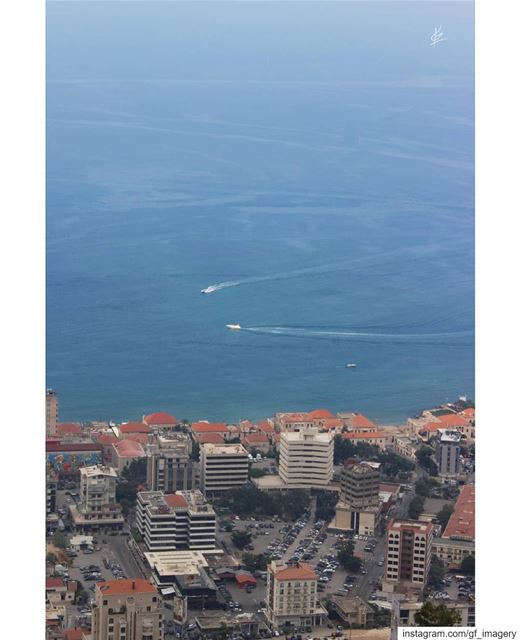 كِبْر البحر بحبَك.. ❤ 🇱🇧 (JOUNIEH - Lebanon)
