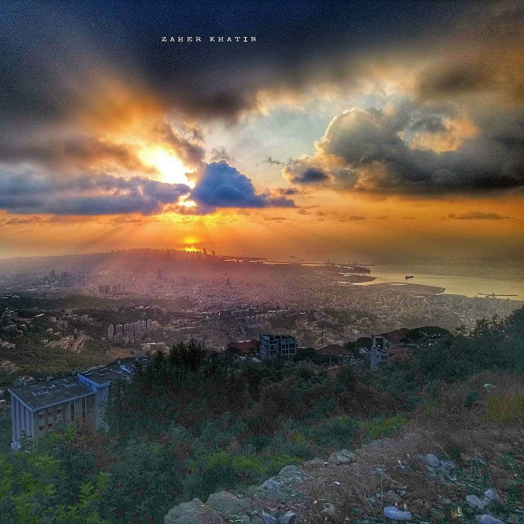 لا أخرج من الظلمة إلاّ لأحتمي بعريكِ ولا من النور إلاّ لأسكر بظلمتك... *أ (Beit Meri, Mont-Liban, Lebanon)