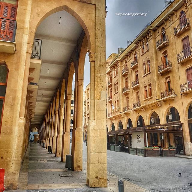 لا أعرف أيَّ زهرةْ غريبةْ هو قلبي:جذورها ممتدةّ من المساء إلى الصباح.عند... (Beirut, Lebanon)