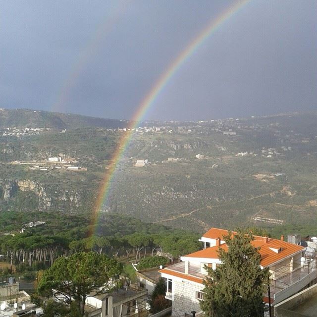  لبنان  ضيعتي  lebanon  bzebdine  myvillage  rainbow  nature  tflers @beaut