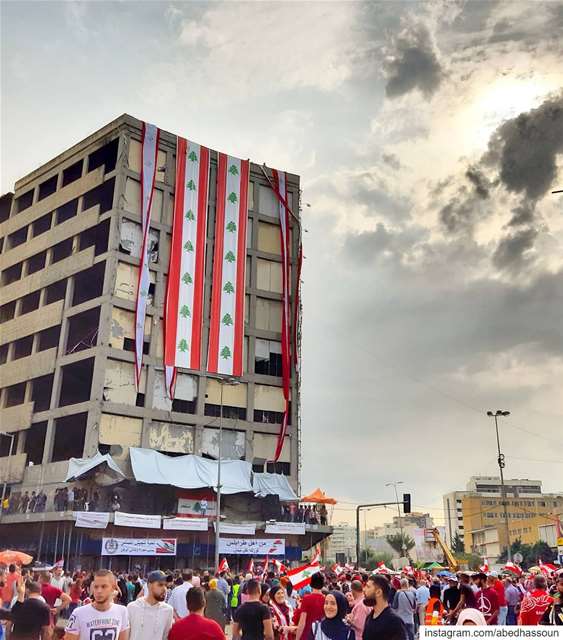 🇱🇧...‎ لبنان_ينتفض ‎ كلن_يعني_كلن.................... (Tripoli - Sahat Al Nour)