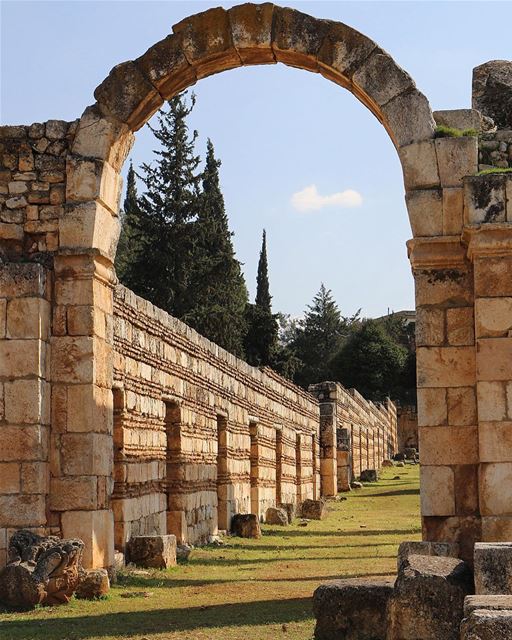 للحجارة قصص ترويها.... morning castle oldcastle history culture... (`Anjar, Béqaa, Lebanon)