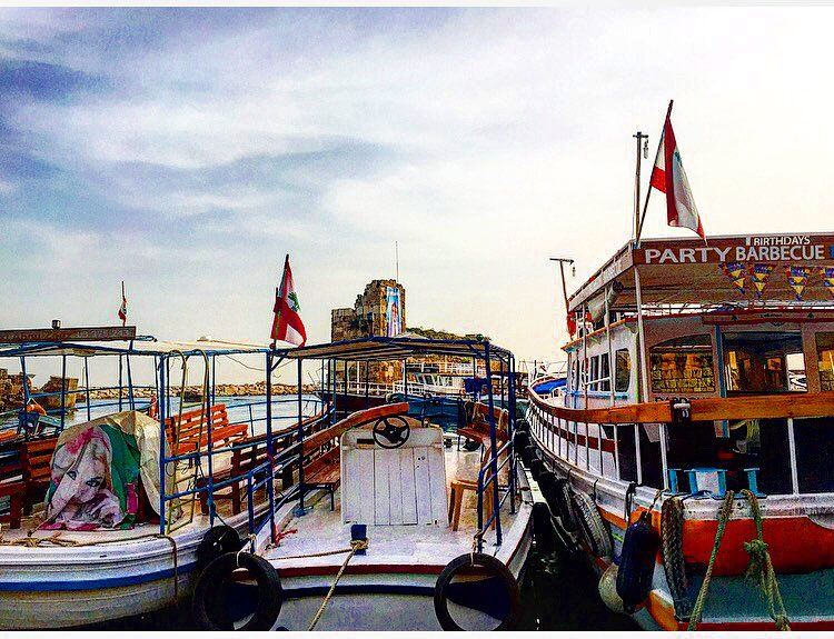 للعلى...للعلم 🇱🇧 @livelovebyblos @livelovelebanon  picoftheday ... (Byblos-  Old Port)