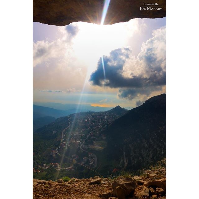 للوصول إلى الله عليك المرور باهدن. ehden  sunset  cave  beautifullebanon ...