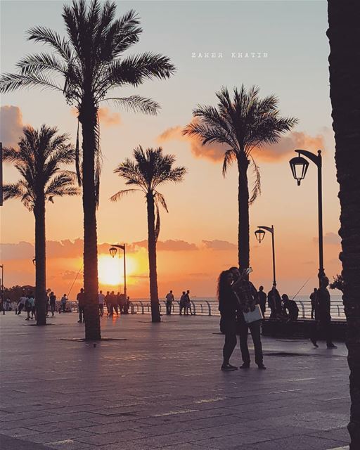 لن أُغادر الحُبّ لن أُغادر حَرْبي. وإذا حبيبتي تُشاهدالألوان ستُشاهد كم أح (Beirut, Lebanon)
