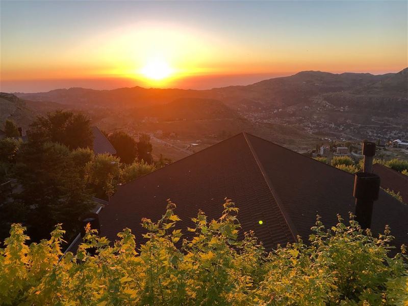  ما في اجمل من لبنان inlovewithmycountry sunsetlover sunsetview... (Faraya, Mont-Liban, Lebanon)