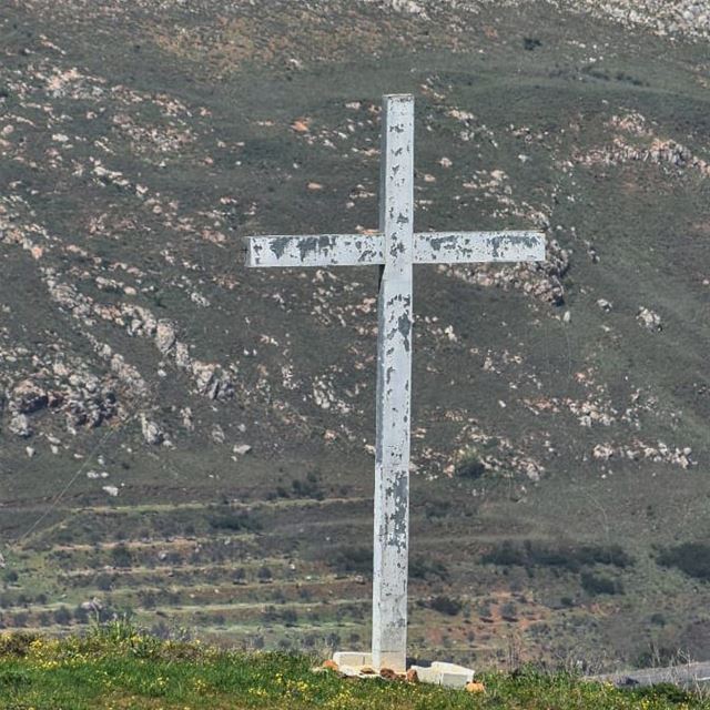 ما من حب أعظم ان يفدي الانسان نفسه من أجل محبيه. lebanon  livelovelebanon... (El Qlaïaâ, Al Janub, Lebanon)