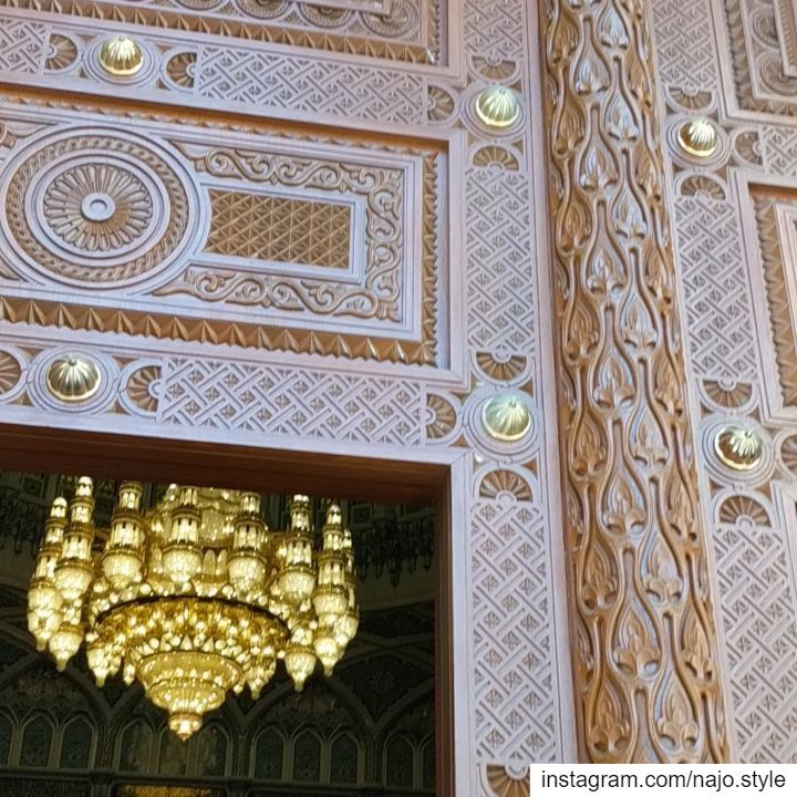  مسجد السلطان_ قابوس sultanqaboosmosque   amazing  mosque  muscat  oman ... (Muscat, Oman)