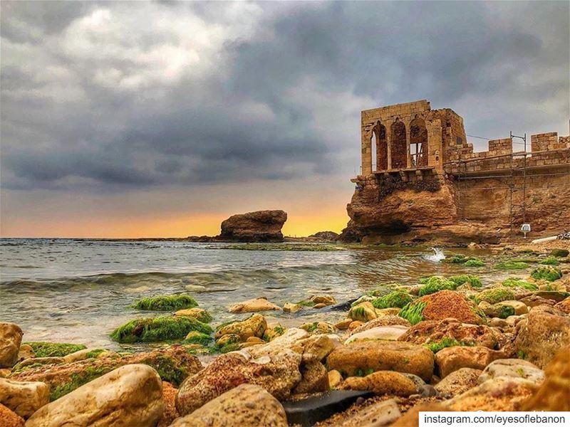 مغيب الشمس من البترون Sunset time from Batroun 😍Credits to @georgesissa... (Bahsa-Batroun)