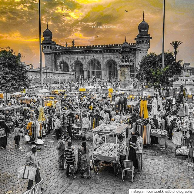 من يعرف الشتاء مثلي لا يحزنيجمع الحطبَ الذي في قلبهِيتدفّأُويحترقْ *بس (Hyderabad)