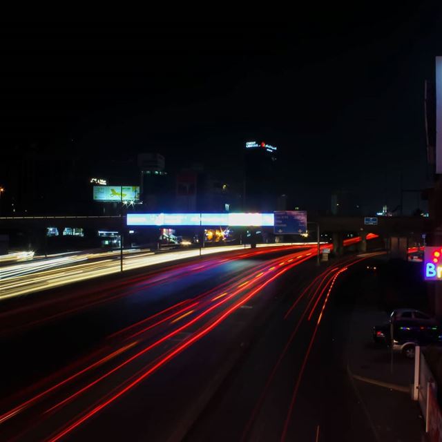 منقول رايحين .. منكون راجعين 🔃🔄.. . lebanon  night  nightphotography ...