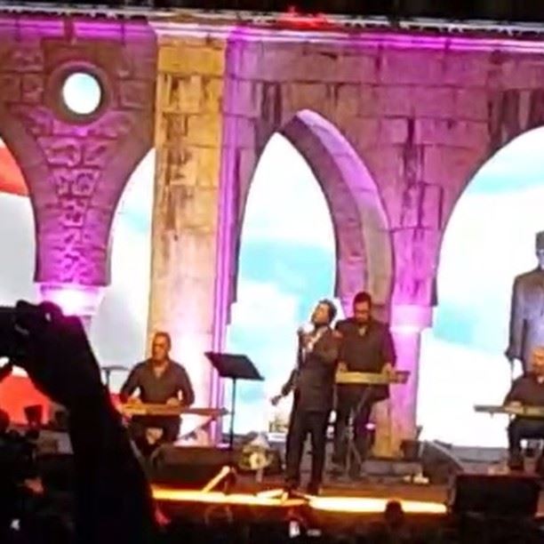 مهرجان غوسطا -تعلا وتتعمر يادار- waelkfoury_news