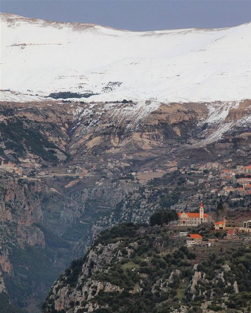 مِنْ هُنا يَفوح عِطرُ القَداسة ❤... Bcharre  northlebanon  Lebanon ... (Wadi Qannubin, Liban-Nord, Lebanon)