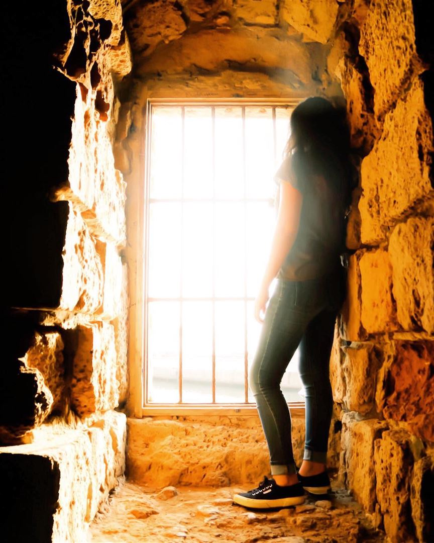 نافذة على العالم - الجزء ٣ 👀🌆🌆👀 The World Through a Window - Part 3 -- (Sidon Sea Castle)