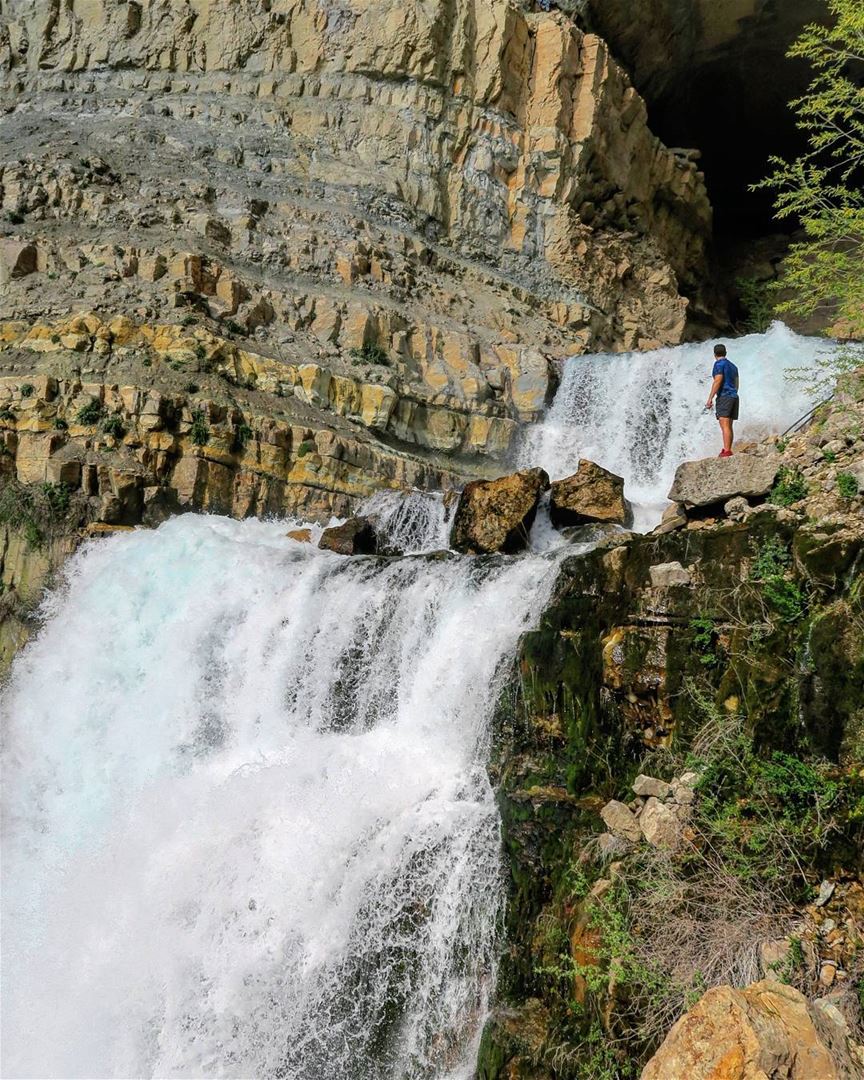 هدير 🎶💦💦💦 waterfall  man  nature  spring  source  cave  outdoors ... (Mghâret Afqa)