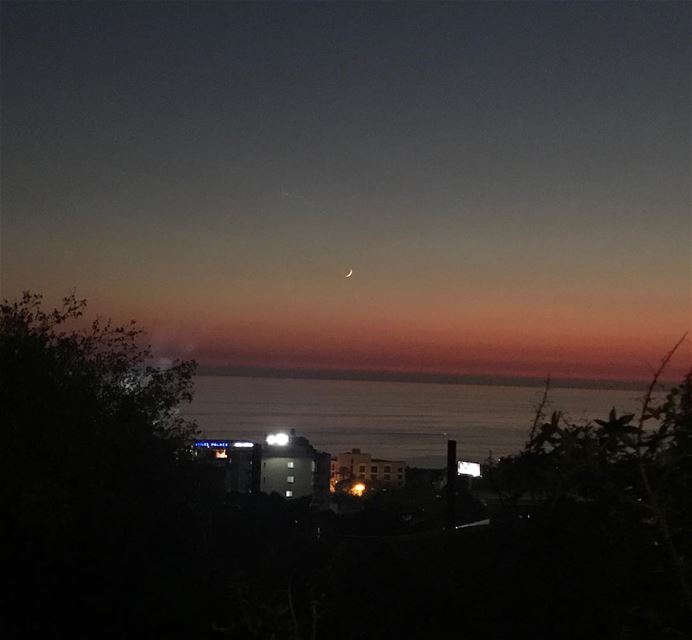  هلال  عيد_الفطر_المبارك   lebanon🇱🇧  views  sunset  sunrise ...