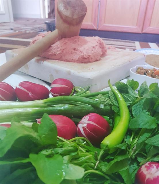 و ما أدراكة ما اللحمة المدقوقة عالبلاطة ❤