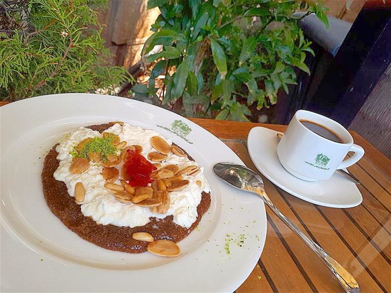 وراء كل صباح رائع الكثير من  القهوة... turkishcoffee  ramramcoffee ... (Abdul Rahman Hallab & Sons 1881)