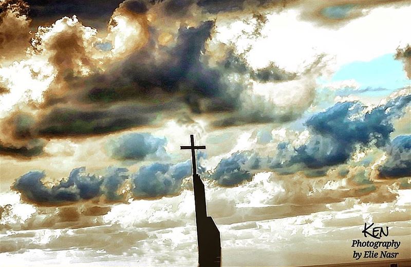 ...يا ساكن العالي طلّ من العالي blessedsunday  jesus  thelord  church ... (Fanar, Mont-Liban, Lebanon)