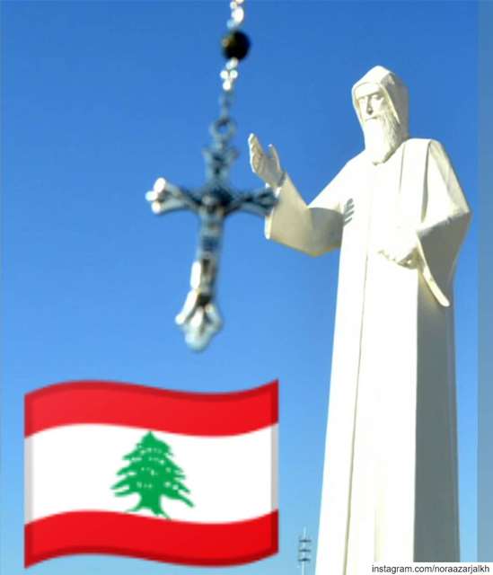 يا قديس شربل احمي لبنان... 🙏♥️ saintcharbel  stcharbel  lebanon  pray ...
