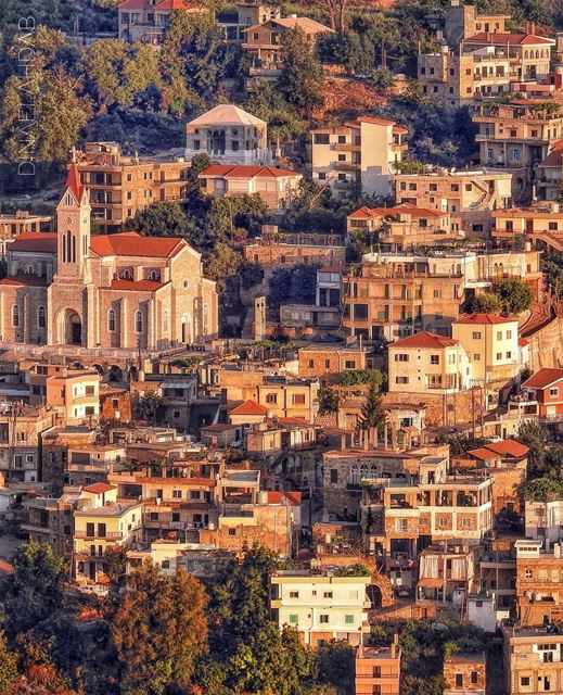 🌳🌳🏘️🏡🌳__________________ lebanon  lebanon_hdr  wearelebanon ... (Ehden, Lebanon)