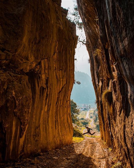 🏃🏻‍♂️  jubranjumps ...... lifeofadventure  folkmagazine ... (Lebanon)