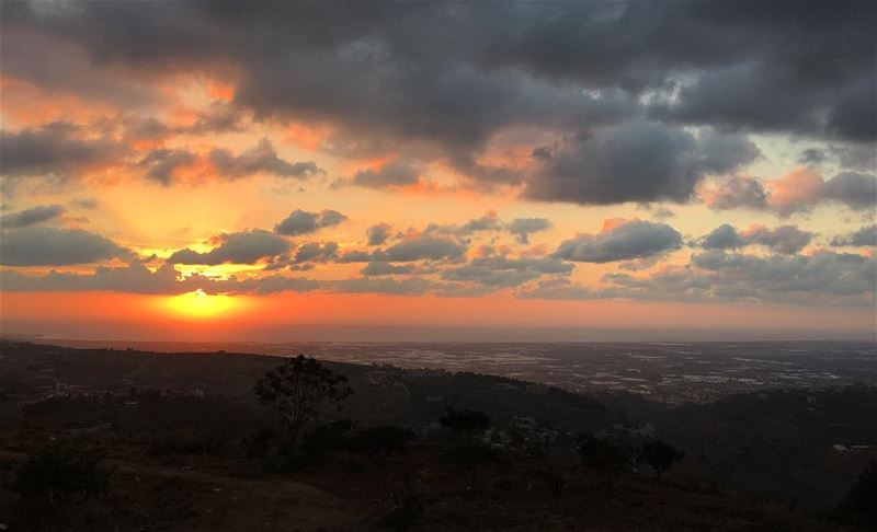 ☄️......  lebanonspotlights  thisismycommunity  nationalart ... (`Akkar, Liban-Nord, Lebanon)