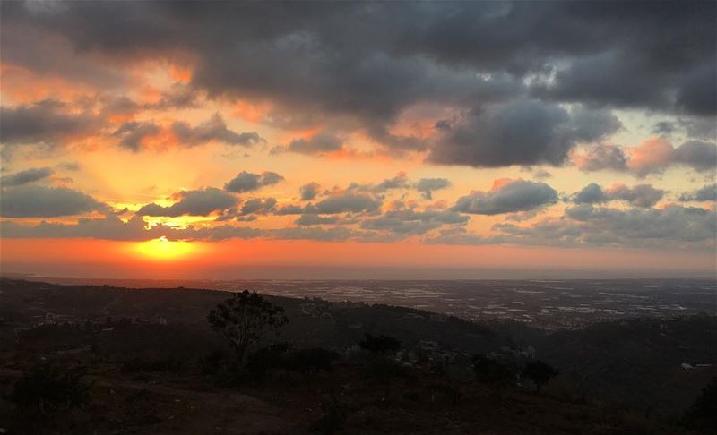 ☄️......  lebanonspotlights  thisismycommunity  nationalart ... (`Akkar, Liban-Nord, Lebanon)