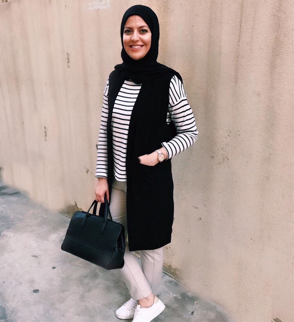 ⚫️🔘 .... stripes nuetrals  hijab fashion fashionblog fashionable... (Beirut, Lebanon)