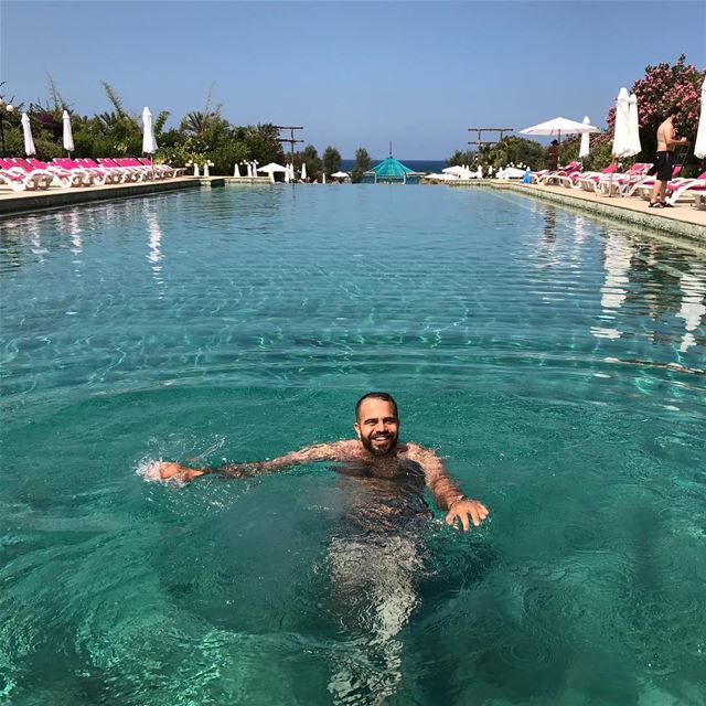 🤷🏻‍♂️☀️🌊 byblos  pool  summer  sun  water  tree  swimming  relax  chill... (Byblos)