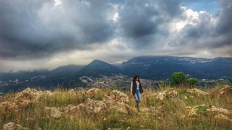 ☁️⛰☁️......... lebanon  lebanon_hdr  miziara  zgharta ... (Miziâra, Liban-Nord, Lebanon)