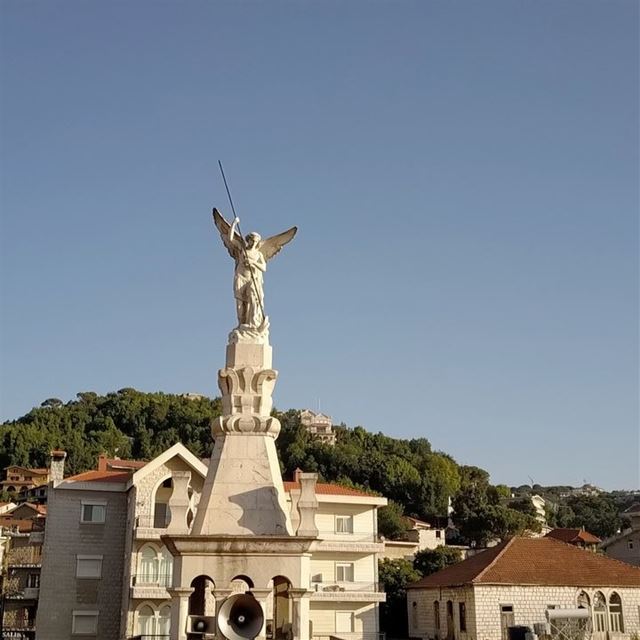 🇱🇧😍🙏🏼❤️⛪️ We ❤️ Lebanon  onlyfiliban  lebanon  bickfaya  church ... (Bi Bickfaya)