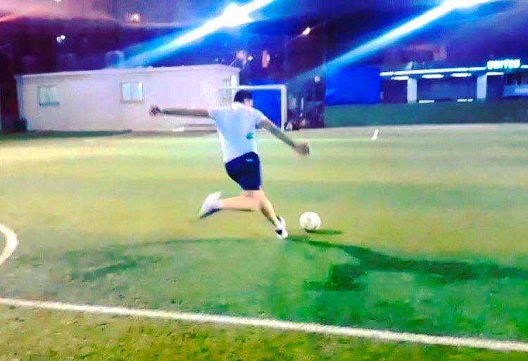 ⚽️⚽️⚽️  playing  football  soccer  play  lebanon  beirut  green  field ...