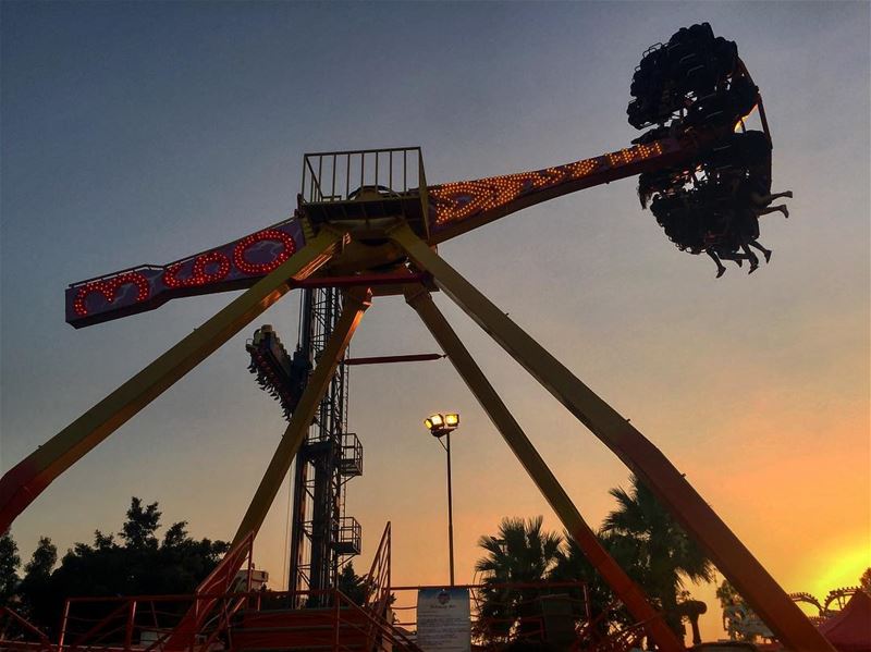 ⬆️UpsideDown⬇️ ... (Dream Park-Zouk)