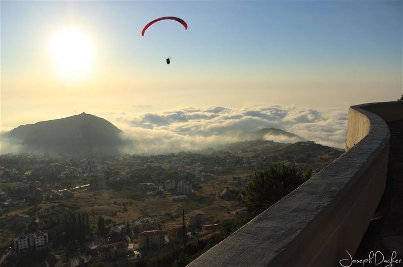 ⚜️شو بدنا نحكي تا نحكي! الصورة وحدها بتحكي... (Ehdène, Liban-Nord, Lebanon)